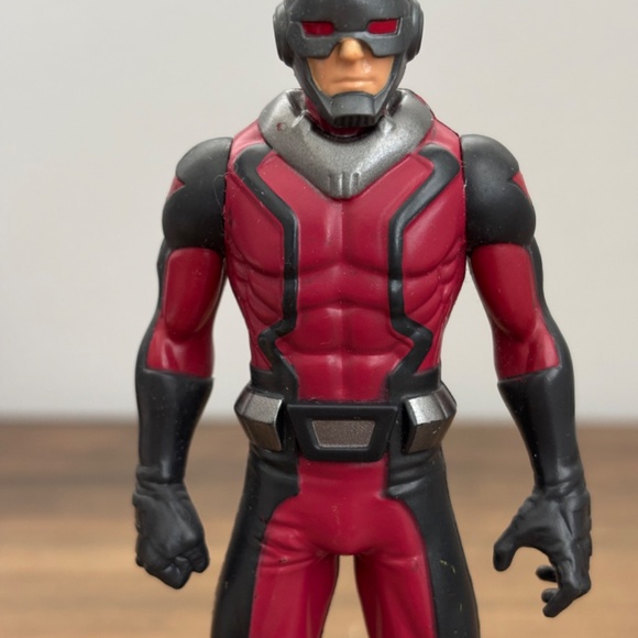 Marvel Avengers Hasbro 2016 Ant-Man Action Basic Figure Toy 6" Cake Topper - Picture 2 of 10